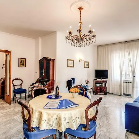 Апартаменты Blueclassichome